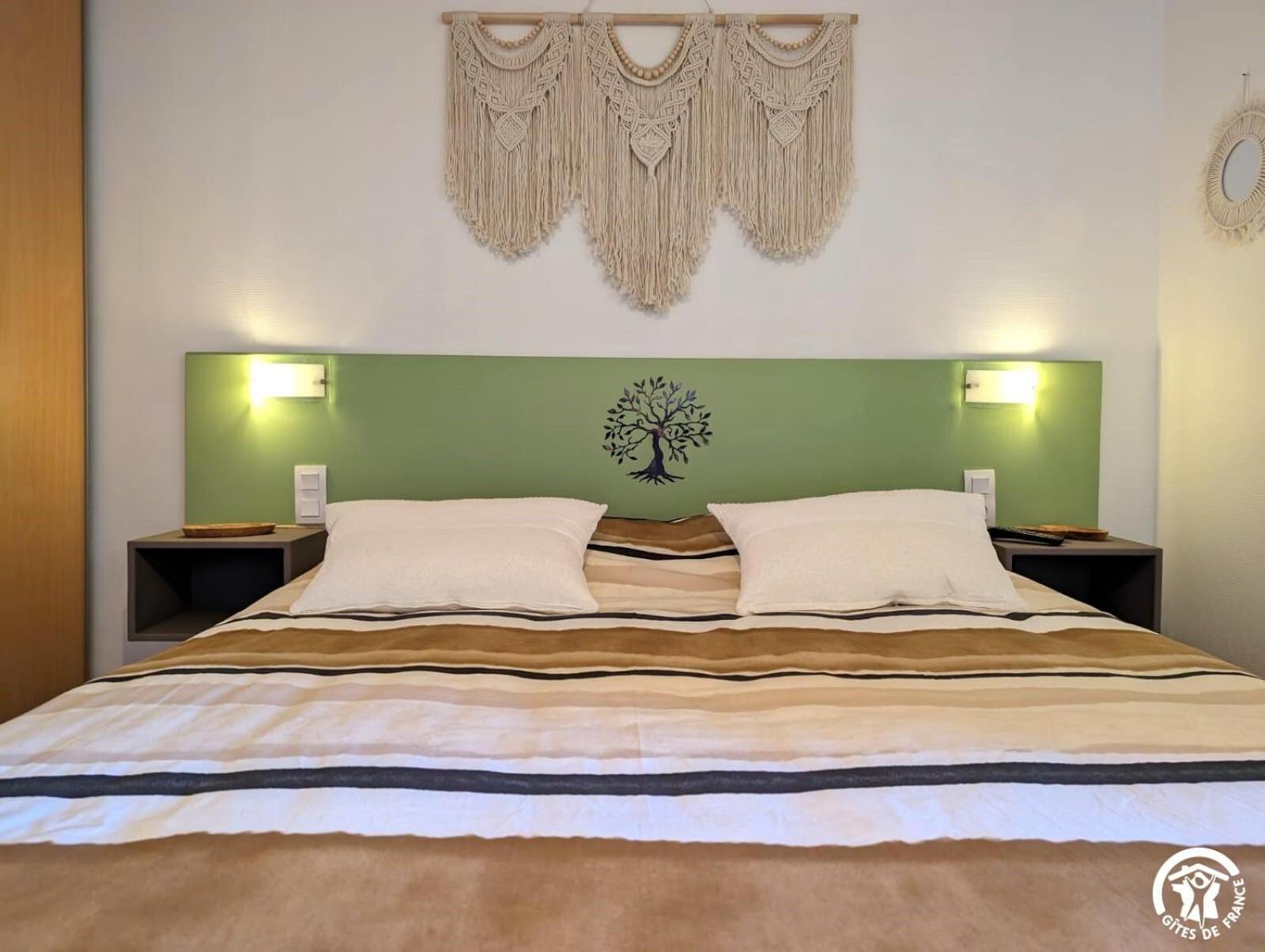 Bed and Breakfast La Maison Millesime La Caunette Zewnętrze zdjęcie