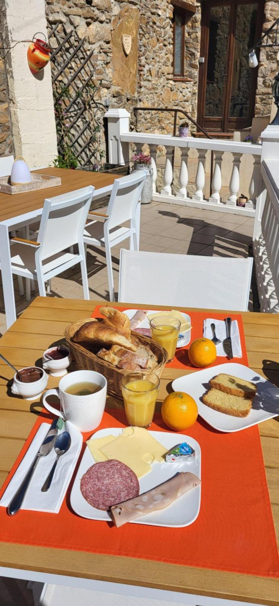 Bed and Breakfast La Maison Millesime La Caunette Zewnętrze zdjęcie